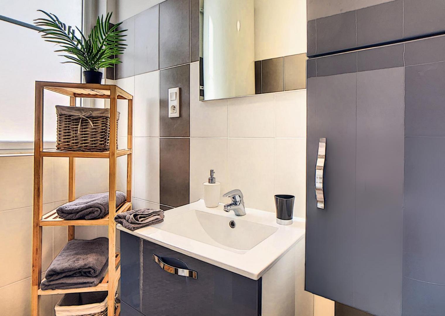Studio En Plein Centre De Saint-Omer - A 5 Min De La Gare, Parking Gratuit Сент-Омер Экстерьер фото